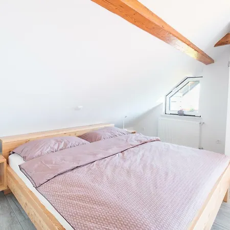& Pristov Apartment *