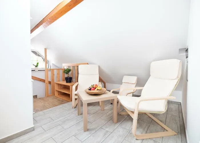 & Pristov Apartment Zirovnica